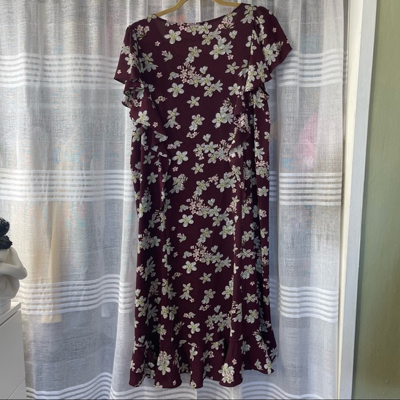 Max Studio Floral Dress - Picture 2 of 8